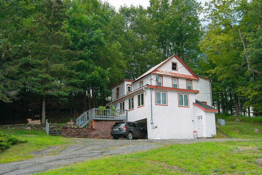 More Photos Of 107 Jefferson St, Monticello Storefront Retail Residential For Sale