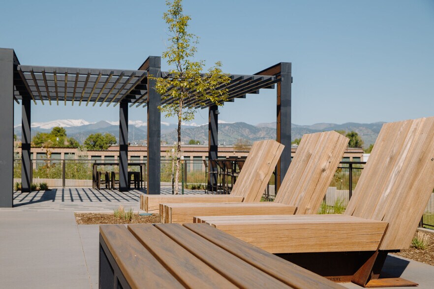 More Photos Of 5845 Arapahoe Ave, Boulder Apartments For Lease