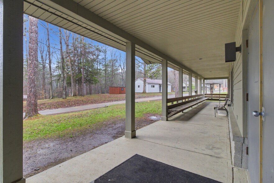 More Photos Of 89 Nolan Rd, Penfield General Retail For Sale