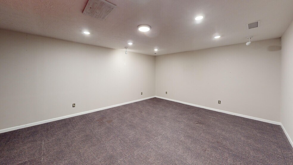 More Photos Of 4187 Milgen Rd, Columbus Warehouse For Lease