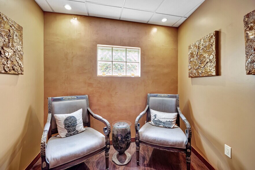 More Photos Of 3045 N Federal Hwy, Fort Lauderdale Storefront Retail Office For Lease