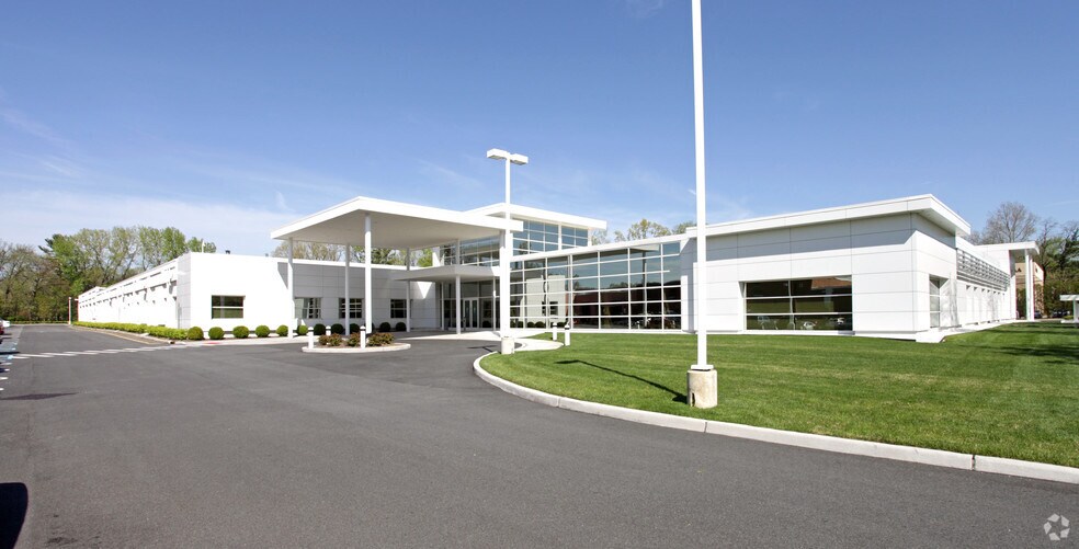 More Photos Of 37 W Century Rd, Paramus Office For Lease