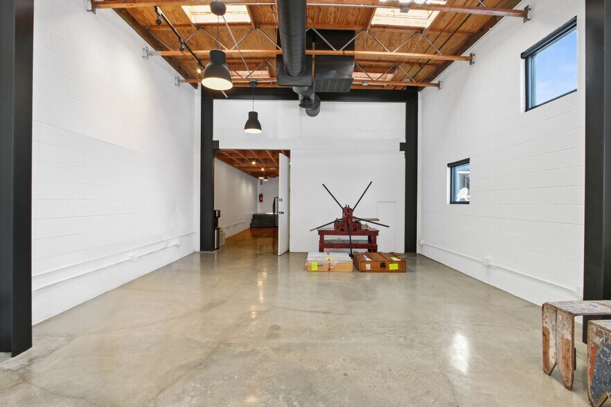 More Photos Of 1638 Colorado Blvd, Los Angeles Loft Creative Space For Sale