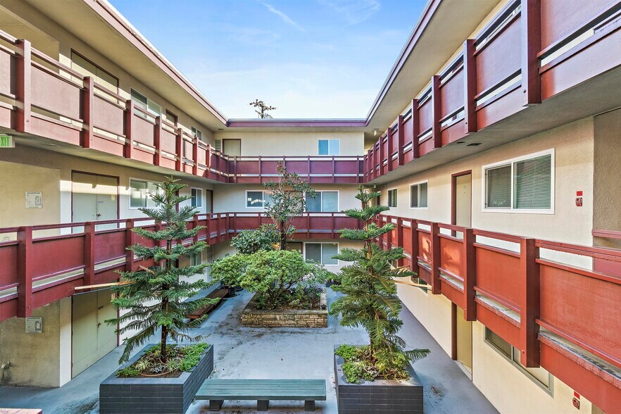 More Photos Of 2820 Park Blvd, Oakland Apartments For Sale