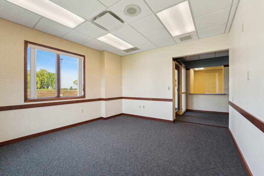 More Photos Of 790 Eastgate Dr, Ripon Medical For Sale