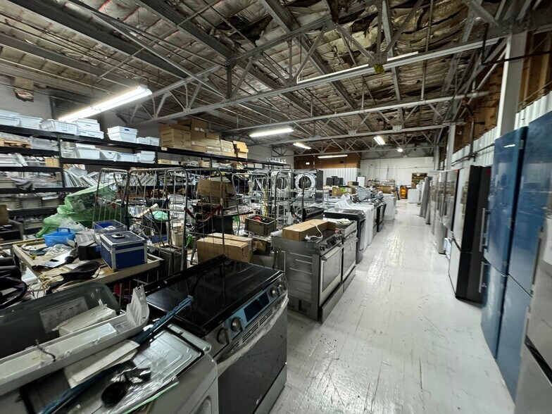 More Photos Of 130 Piper Ln, Salisbury Warehouse For Sale
