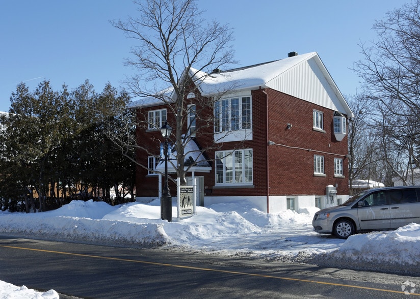 Primary Photo Of 40 Rue Principale, Gatineau Office For Sale