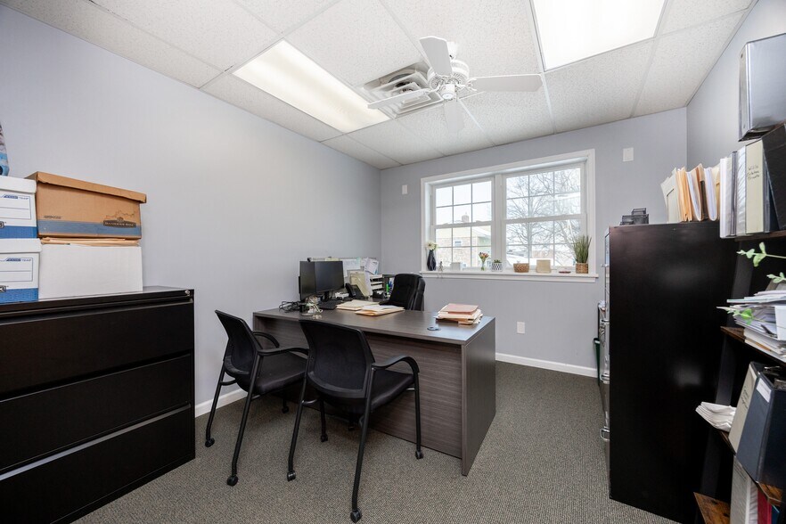 More Photos Of 1723 Swamp Pike, Gilbertsville Office For Lease