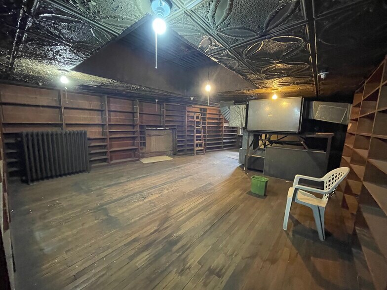 More Photos Of 704 Main Ave, Passaic Storefront For Lease