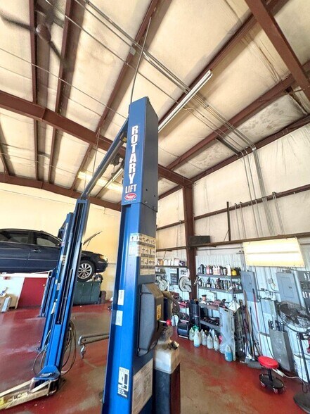 More Photos Of 2841 Old Franklin Tpke, Rocky Mount Auto Repair For Sale