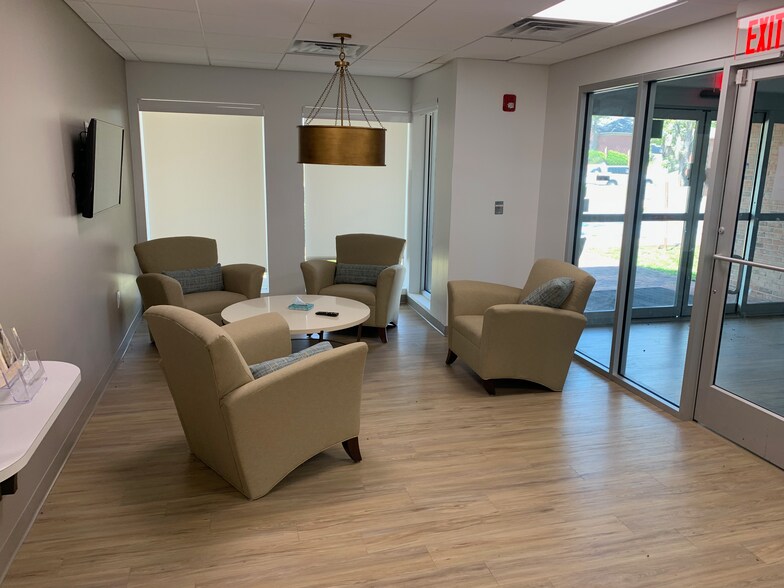 More Photos Of 2724 Warm Springs Rd, Columbus Medical For Lease