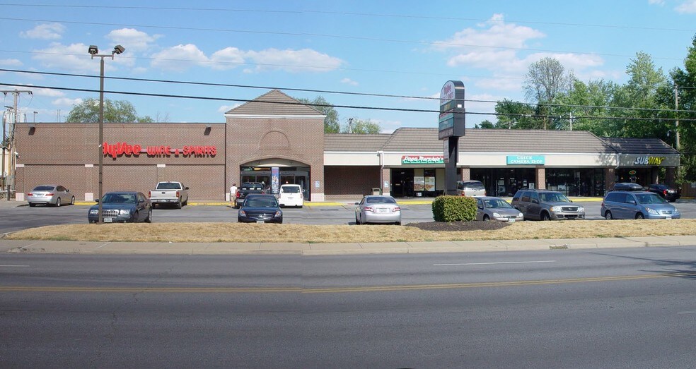 More Photos Of 7711-7719 State Line Rd, Kansas City Unknown For Lease