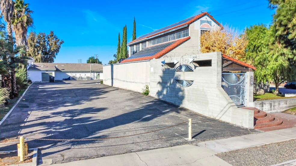 More Photos Of 408 S Stoddard Ave, San Bernardino Office For Sale