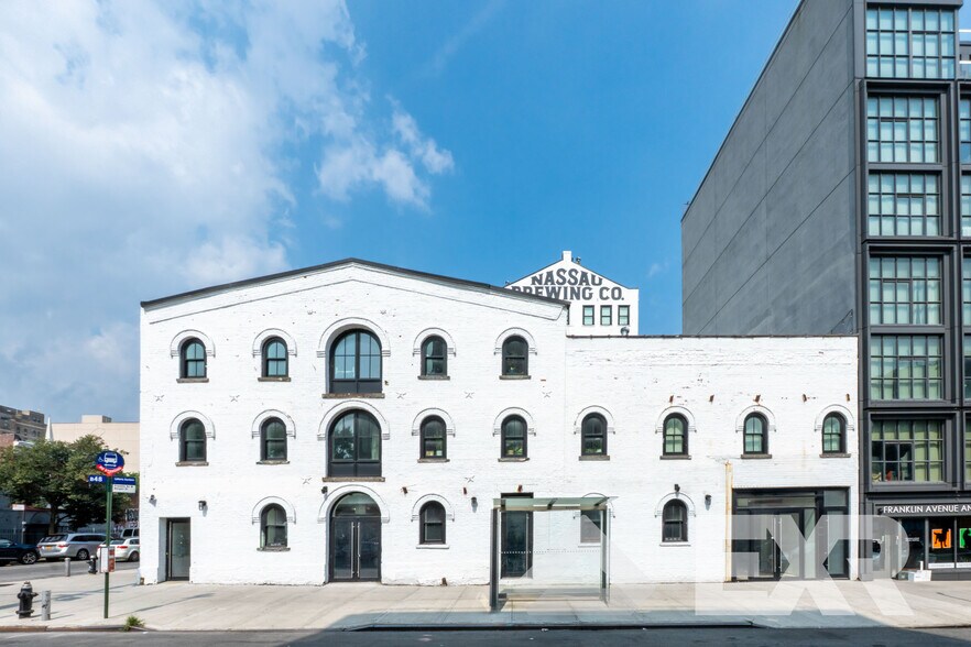 Primary Photo Of 945 Bergen St, Brooklyn Apartments For Lease