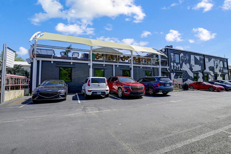 More Photos Of 933 Louise Ave, Charlotte Storefront For Lease