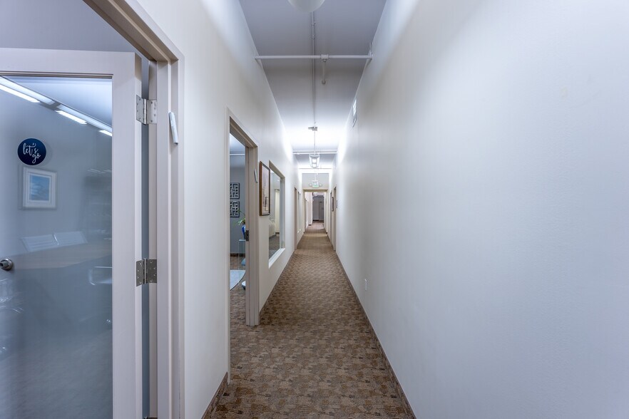 More Photos Of 7701 Herschel Ave, La Jolla Medical For Sale