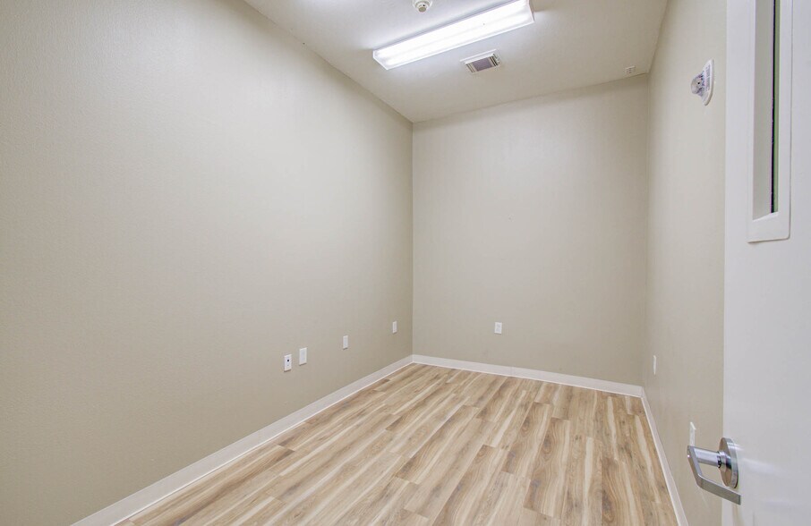 More Photos Of 19647 River Bottom Rd, Katy Daycare Center For Sale