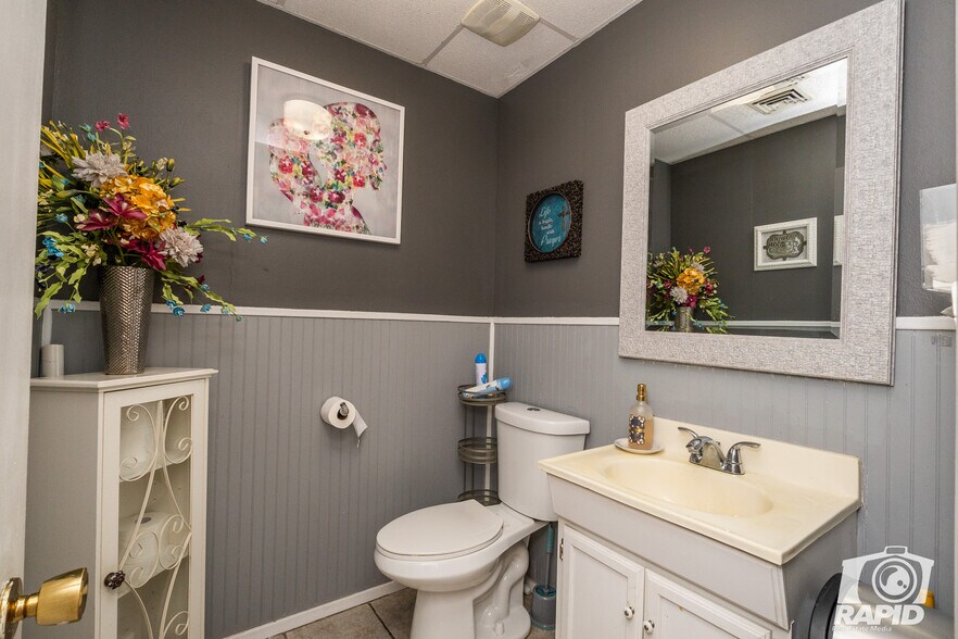 More Photos Of 72 Hassell St, San Angelo Specialty For Sale