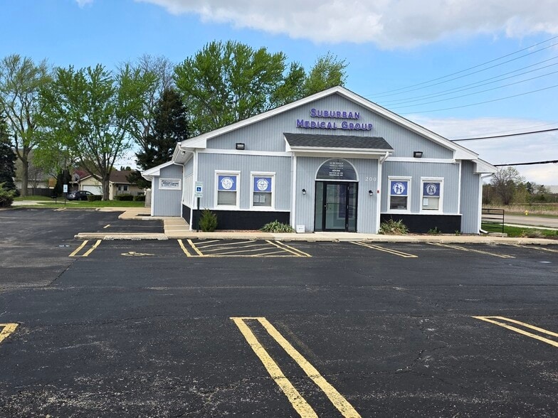 Primary Photo Of 200 N Gary Ave, Carol Stream Medical For Sale