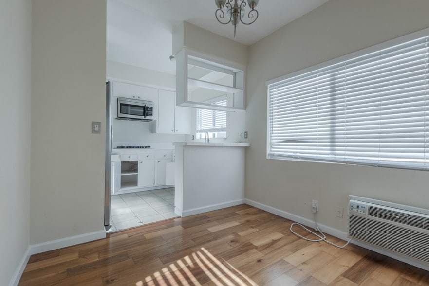 More Photos Of 1214 N Clark St, West Hollywood Apartments For Sale