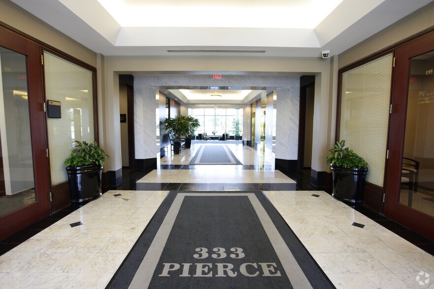 More Photos Of 333 Pierce Rd, Itasca Office For Lease