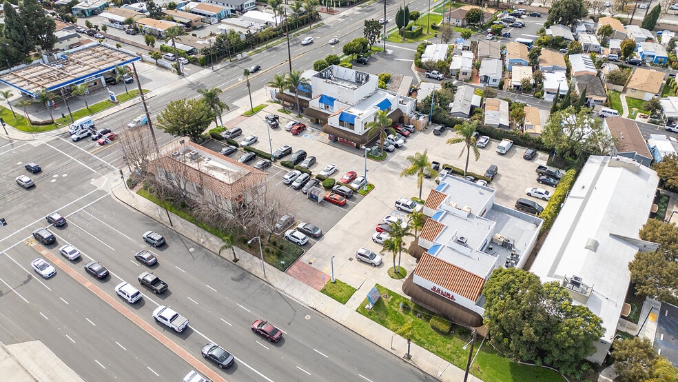 More Photos Of , Santa Ana General Retail For Sale