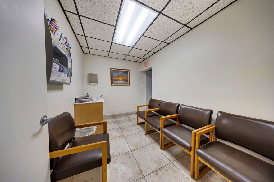 More Photos Of 9765 SW 184th St, Miami Office For Sale