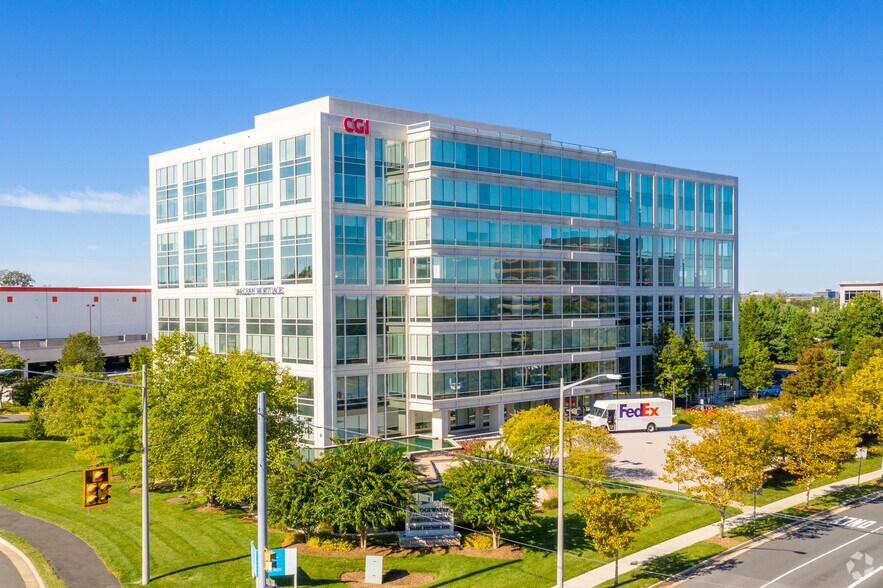 More Photos Of 11325 Random Hills Rd, Fairfax Office For Lease