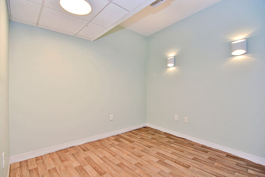 More Photos Of 24-28 High St, Medford Apartments For Lease