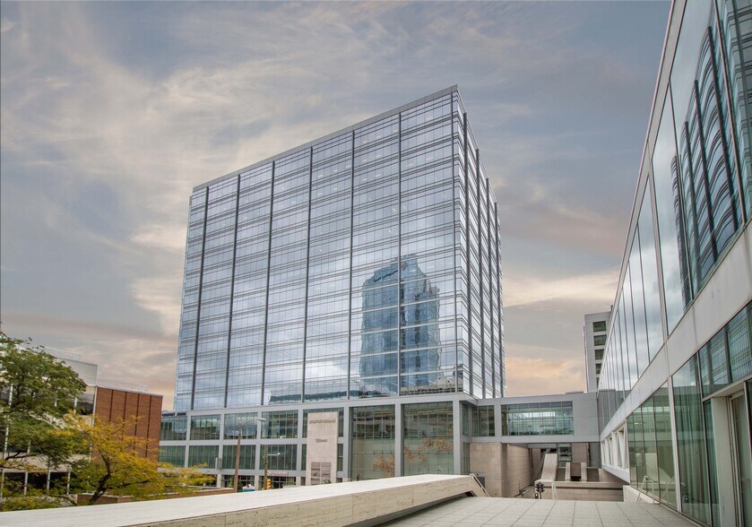 More Photos Of 833 E Michigan St, Milwaukee Office For Lease
