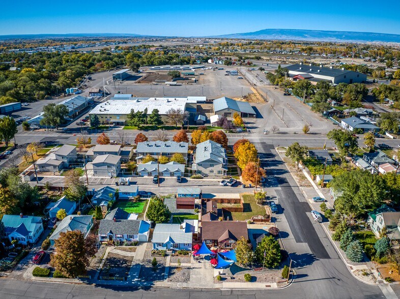 More Photos Of 1047 N 1st St, Montrose Office For Sale