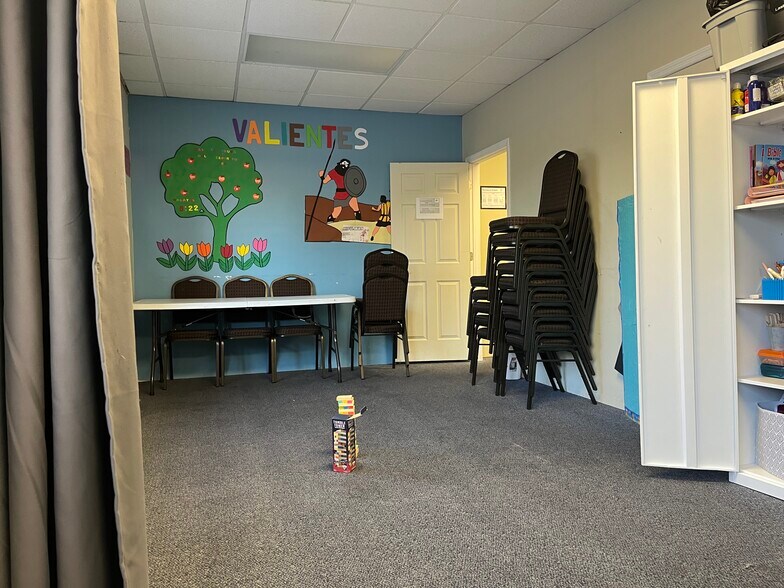 More Photos Of 69 Montauk Hwy, Copiague Loft Creative Space For Lease