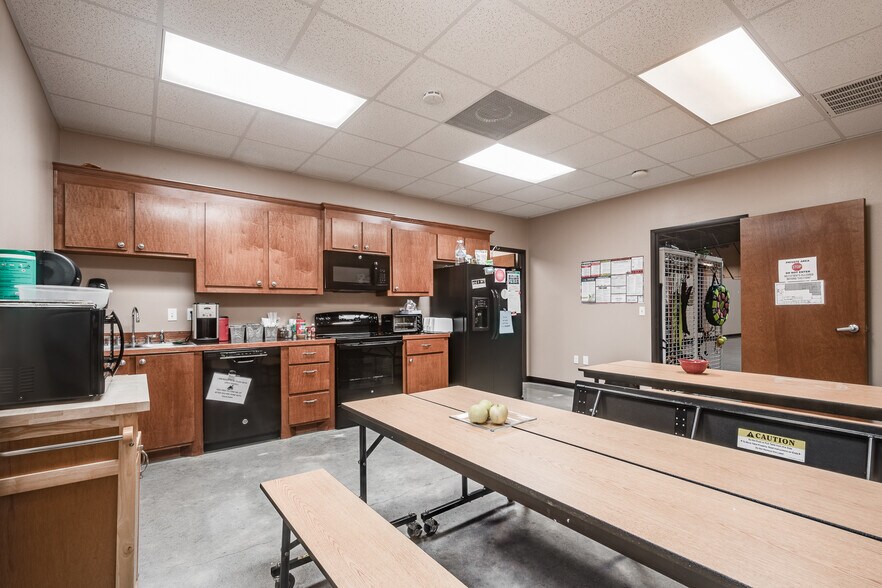 More Photos Of 23750 FM 1314 Rd, Porter Office For Sale