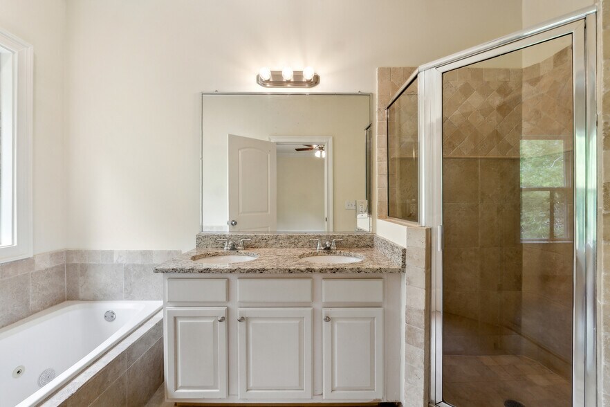 More Photos Of 1303 N Druid Hills Rd NE, Brookhaven Office Residential For Sale