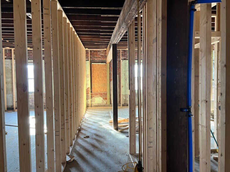 More Photos Of 1605 Broadway, Lorain Storefront Retail Residential For Sale