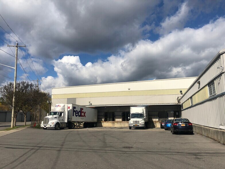 More Photos Of 320 W Taylor St, Syracuse Manufacturing For Sale