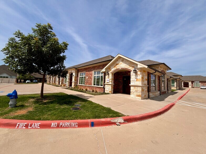 More Photos Of 8951 Collin McKinney Pky, McKinney Medical For Lease