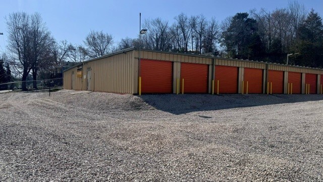 More Photos Of 130 Illinois St, Hot Springs National Park Self Storage For Sale