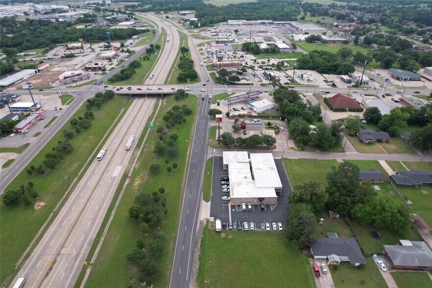 More Photos Of 200 Shannon Rd W, Sulphur Springs Storefront For Lease