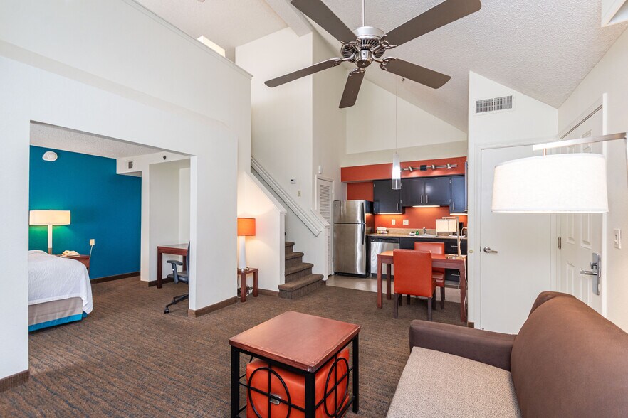 More Photos Of 1530 Howe Ave, Sacramento Hotel For Sale