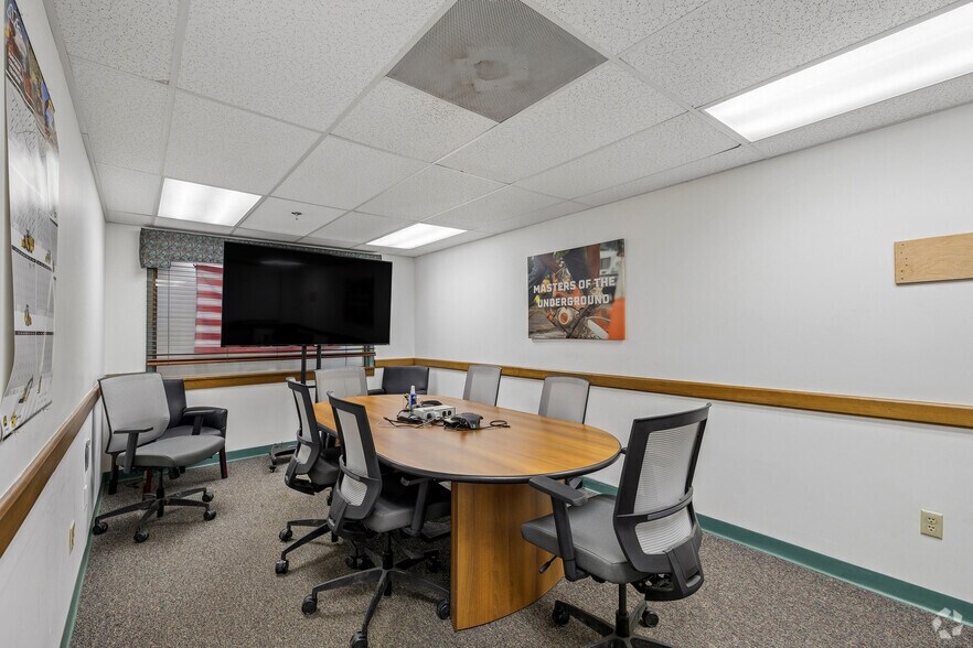 More Photos Of 44 River St, Cortland Manufacturing For Sale