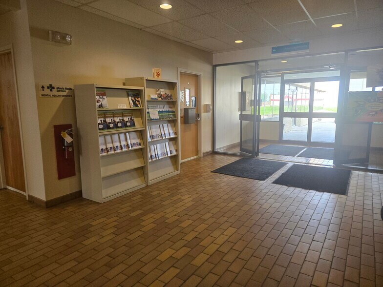 More Photos Of 5201 44 St, Bonnyville Industrial For Sale