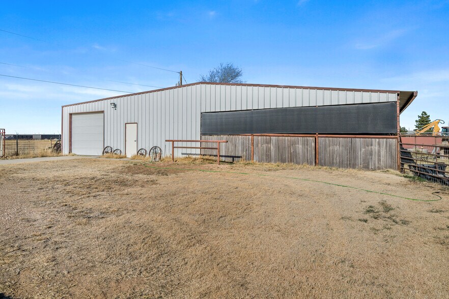 More Photos Of 11616 Tanglewood Rd, Amarillo Office For Sale
