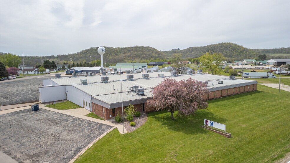 More Photos Of 901 Home St, Rushford Manufacturing For Sale