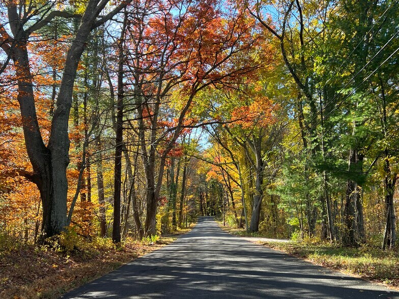More Photos Of 547 W Main St, Canaan Airport For Sale