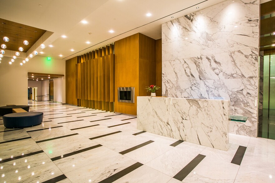 More Photos Of 300 S 4th St, Las Vegas Office For Lease
