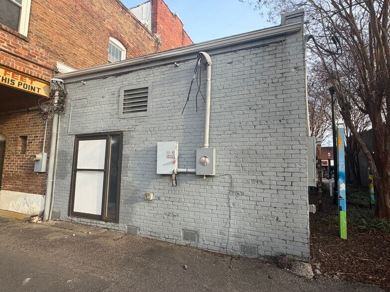 More Photos Of 118 Tarboro St W, Wilson General Retail For Lease