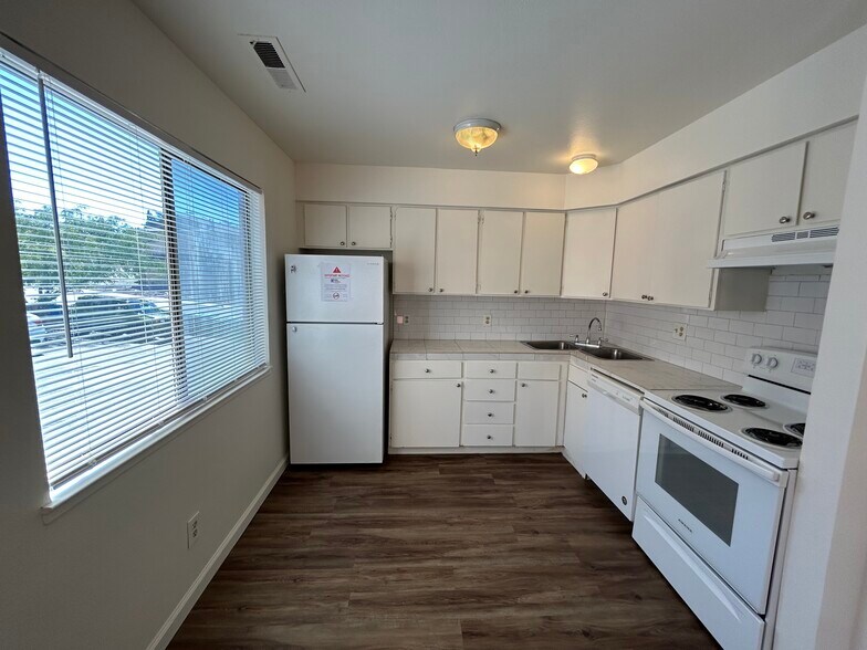 More Photos Of 3596 Gypsum Rd, Reno Apartments For Sale
