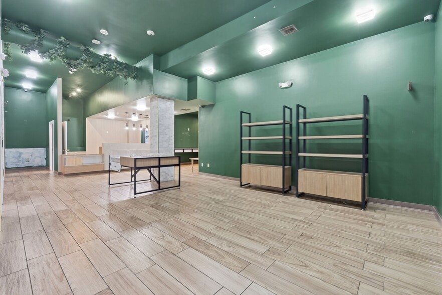 More Photos Of 36 Congress St, Jersey City General Retail For Sale