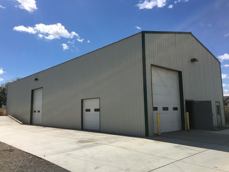More Photos Of 1530 Georgia Ave, Richland Warehouse For Lease